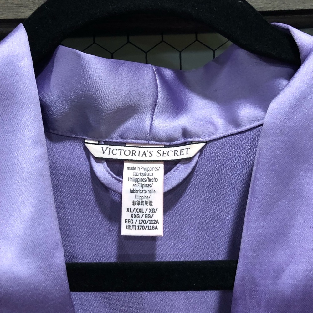 Victoria’s Secret Lavender Satin Kimono Robe Size XL - Picture 3 of 6